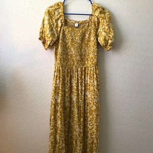 Old Navy peasant dress with pockets